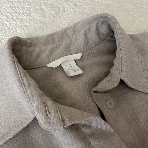H&M Oversized Flannel Button Up Shirt Beige Size XS - Picture 6 of 8